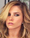 16-Juin-2014-Sophia-Bush-Coulisses-Photoshoot-03.png