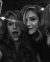 29-Mai-2014-Sophia-Bush-Avec-Des-Amis.png