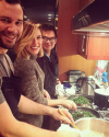 Octobre-2015-Sophia-Bush-Cooking.png