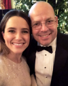 16-Decembre-2016-Sophia-Bush-at-the-White-House_001.png