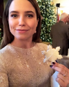 16-Decembre-2016-Sophia-Bush-at-the-White-House_002.png