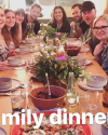 11-Juin-2017-Sophia-Bush-dinner-with-friends_006.png