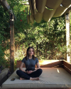 29-Juin-2017-Sophia-Bush-meditation.png