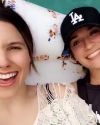 18-Juin-2016-Sophia-Bush-and-Jenny-Smart_06.png