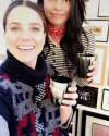 24-Decembre-2016-Sophia-Bush-and-Azita-Ardakani.png