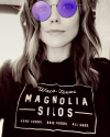 16-Mars-2017-Sophia-Bush-Snapchat-filter.png