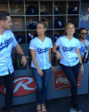 13-Juin-2014-Sophia-Bush-Au-LA-Dodgers-Game-02.png