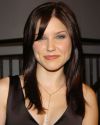 Sophia-Bush-WB-Primetime-2004-2005-Upfront-Afterparty-005-HQ_t.jpg