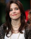 Sophia-Bush-One-Tree-Hill-Cast-at-MTV-Studios-in-Times-Square_001.jpg