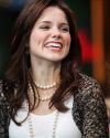 Sophia-Bush-One-Tree-Hill-Cast-at-MTV-Studios-in-Times-Square_004.jpg