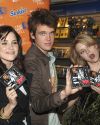 Sophia-Bush-One-Tree-Hill-CD-Signing_058.jpg