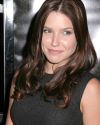 Sophia-Bush-The-Texas-Chainsaw-Massacre-The-Beginning-Premiere-in-Los-Angeles_017.jpg