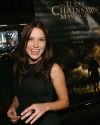 Sophia-Bush-The-Texas-Chainsaw-Massacre-The-Beginning-Premiere-in-Los-Angeles_019.jpg