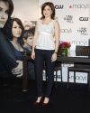 Sophia-Bush-Macys-Tour-at-Herald-Square_031.jpg