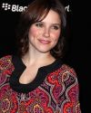 Sophia-Bush-Blackberry-Pearl-8130-Smartphone-from-Verizon_008.jpg