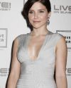 Sophia-Bush-Herve-Leger-By-Max-Azria-Spring-Collection-Preview-Party_001.jpg