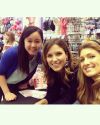 Sophia-Bush-Seance-dedicaces-livre-i-am-that-girl-019_telliekang486.jpg