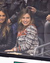 Sophia-Bush-Match-hockey-LA-Kings-vs-Florida-Panthers-005_HQ.jpg