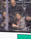 Sophia-Bush-Match-hockey-LA-Kings-vs-Florida-Panthers-009_HQ.jpg