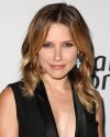 Sophia-Bush-Pathway-To-The-Cure-For-Breast-Cancer-003_HQ.jpg