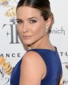 Sophia-Bush-2015-Fragrance-Foundation-Awards_065.jpg