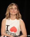 Sophia-Bush-From-Wilmington-To-Montreal-2015_045.png