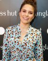 Sophia-Bush-at-Sunglass-Hut-s-made-for-summer-event-010.jpg