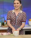 Sophia-Bush-on-The-Chew_001.jpg